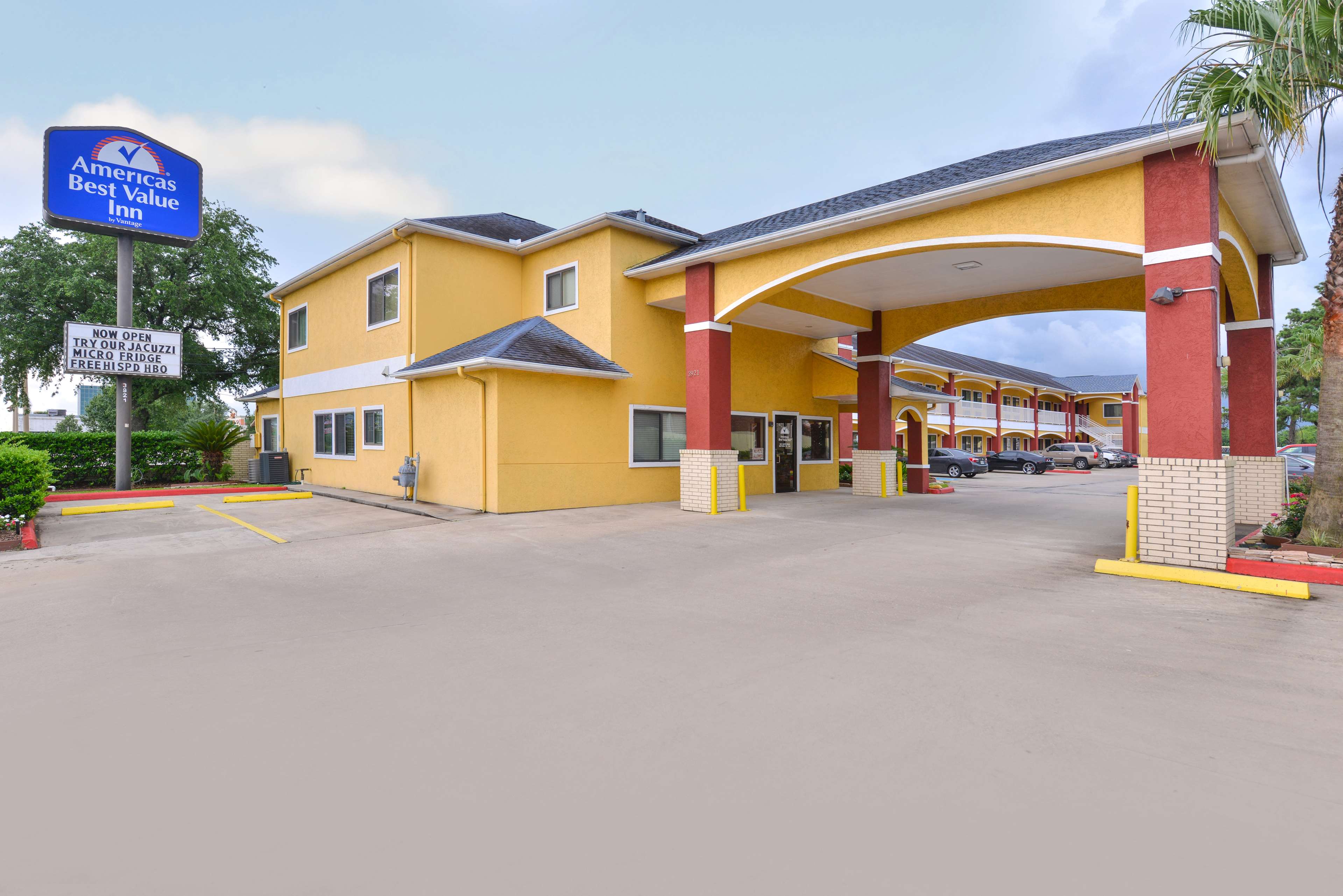 Americas Best Value Inn Baytown Red Lion Hotels