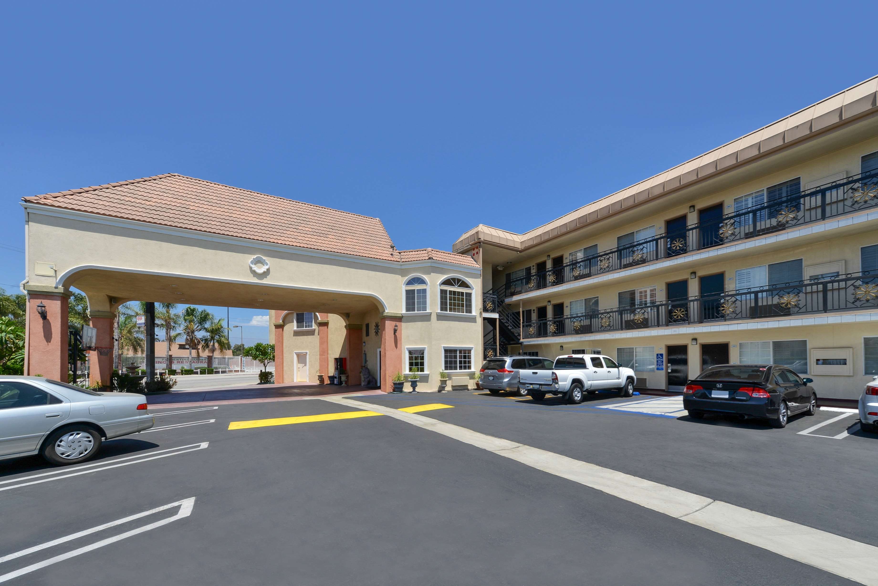 Americas Best Value Inn Suites El Monte Los Angeles Red Lion Hotels