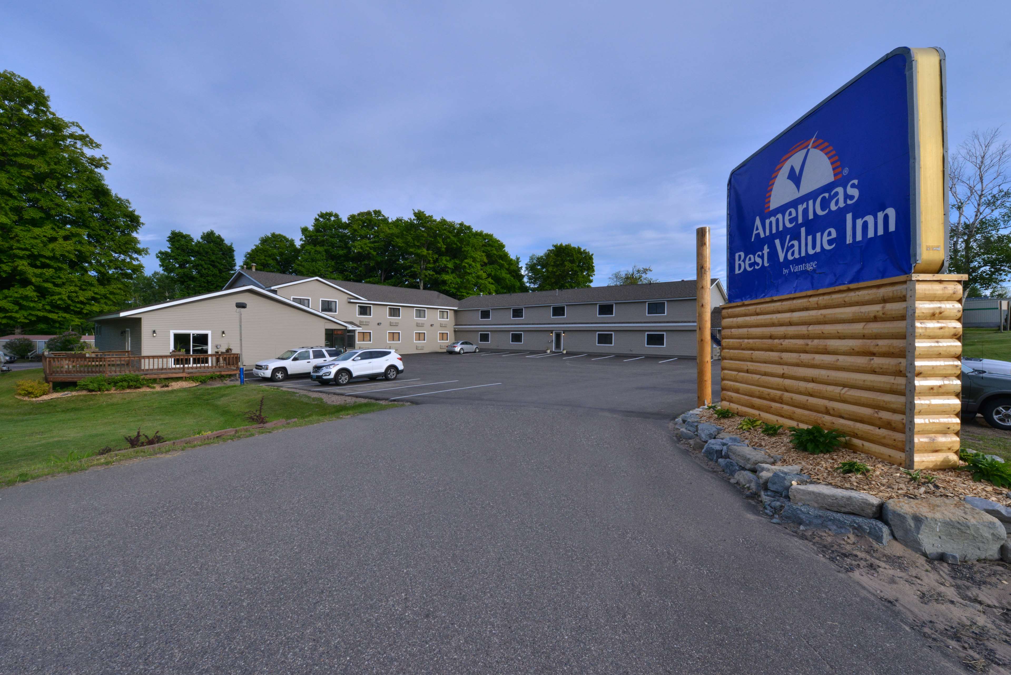 Americas Best Value Inn Marquette Red Lion Hotels
