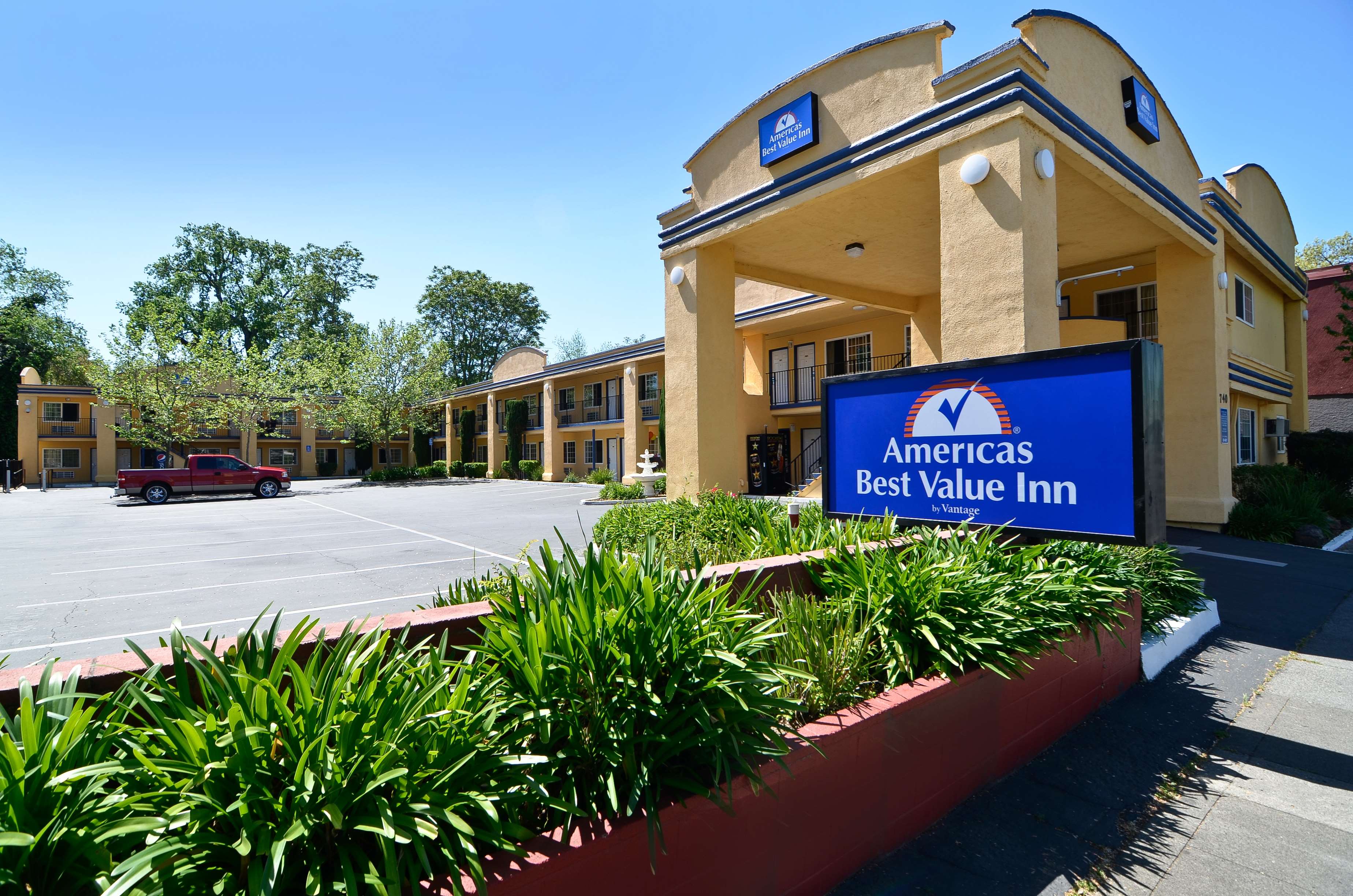 Americas Best Value Inn Chico Red Lion Hotels