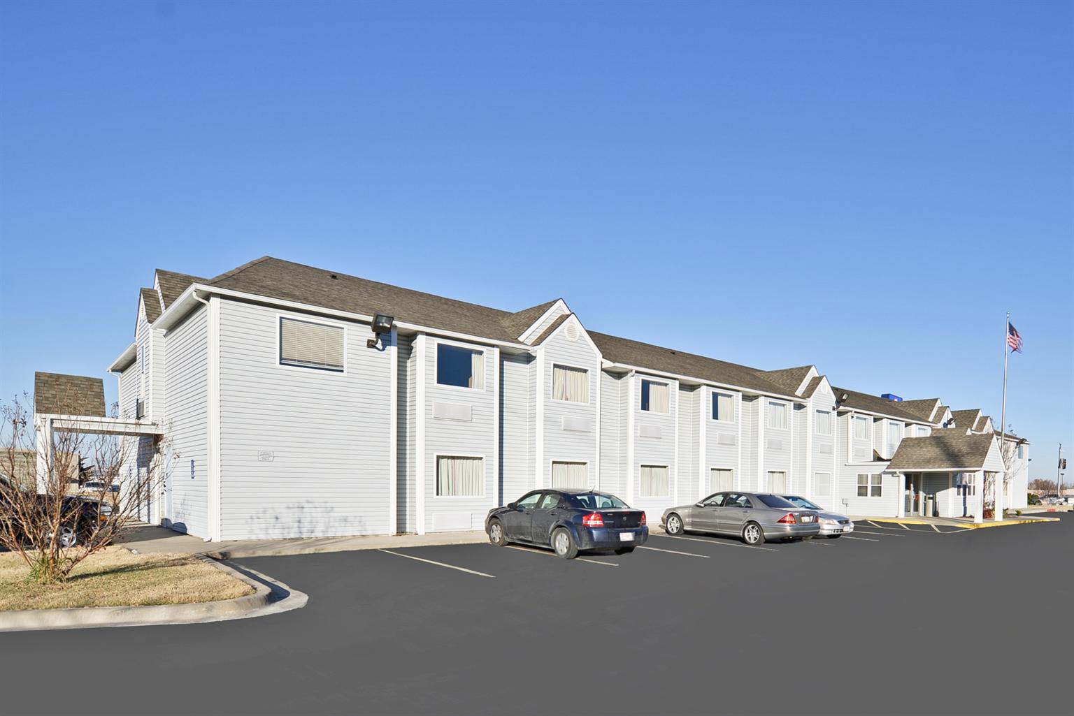 Americas Best Value Inn Suites Ada Red Lion Hotels