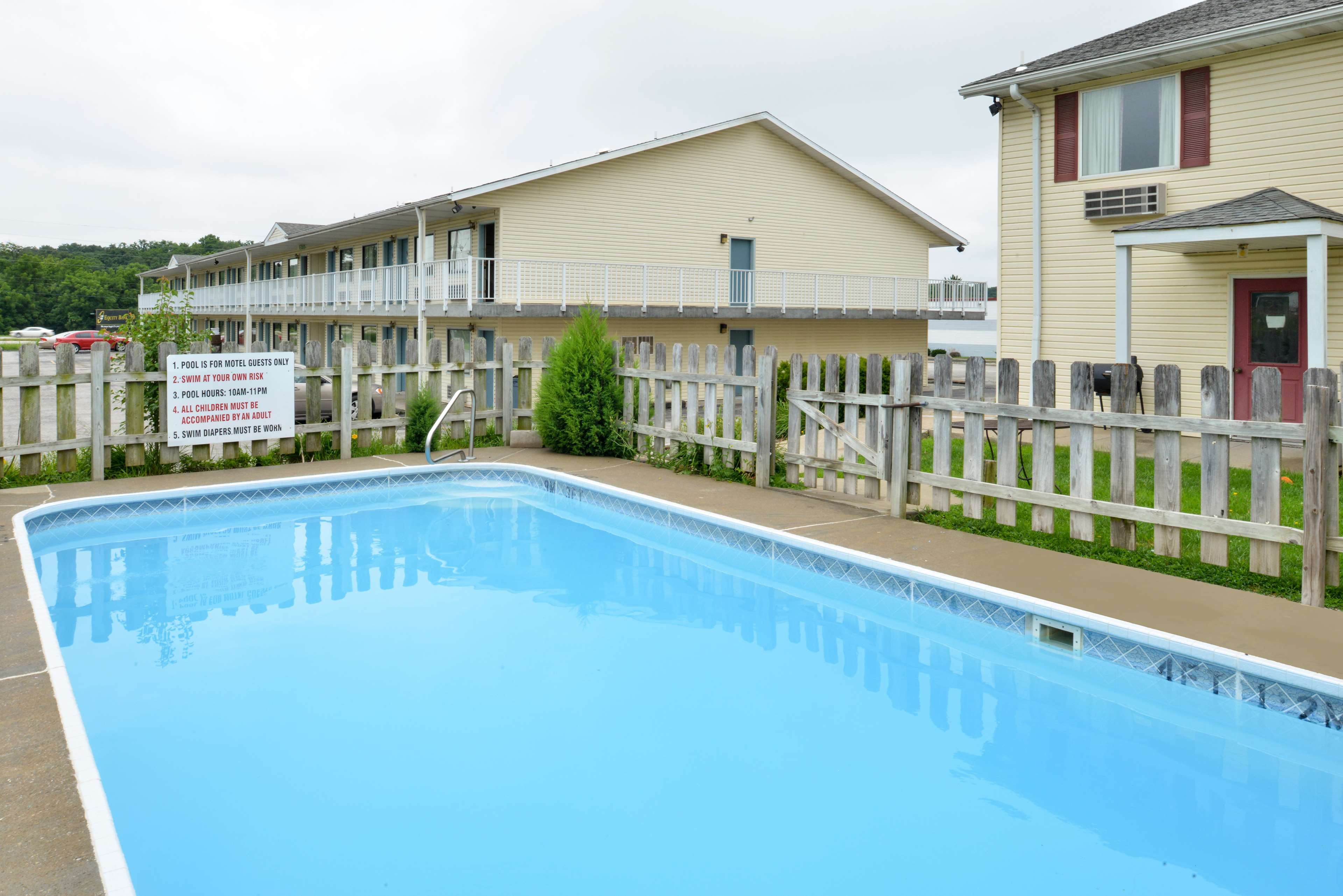 Americas Best Value Inn Noster Red Lion Hotels